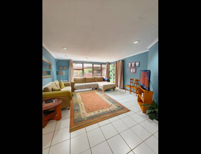 4 BEDROOM HOUSE FOR SALE IN MENLO PARK
